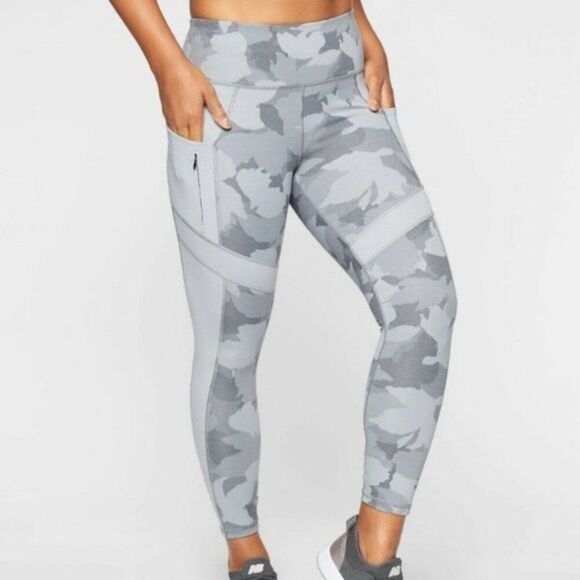 Athleta Pants - Athleta | Grey All In Camo 7/8 Legging Size Small